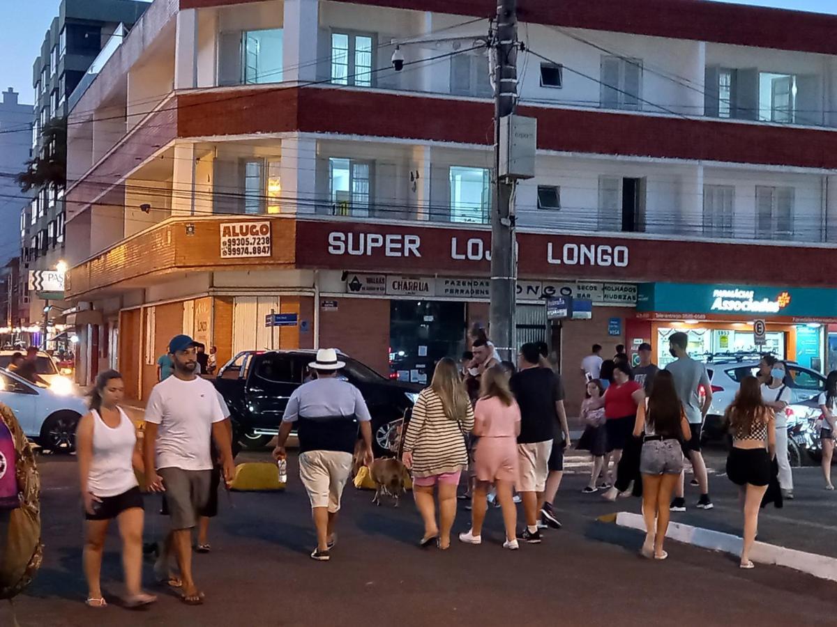 Edificio Longo Jk Kitinet Lejlighed Capão da Canoa Eksteriør billede