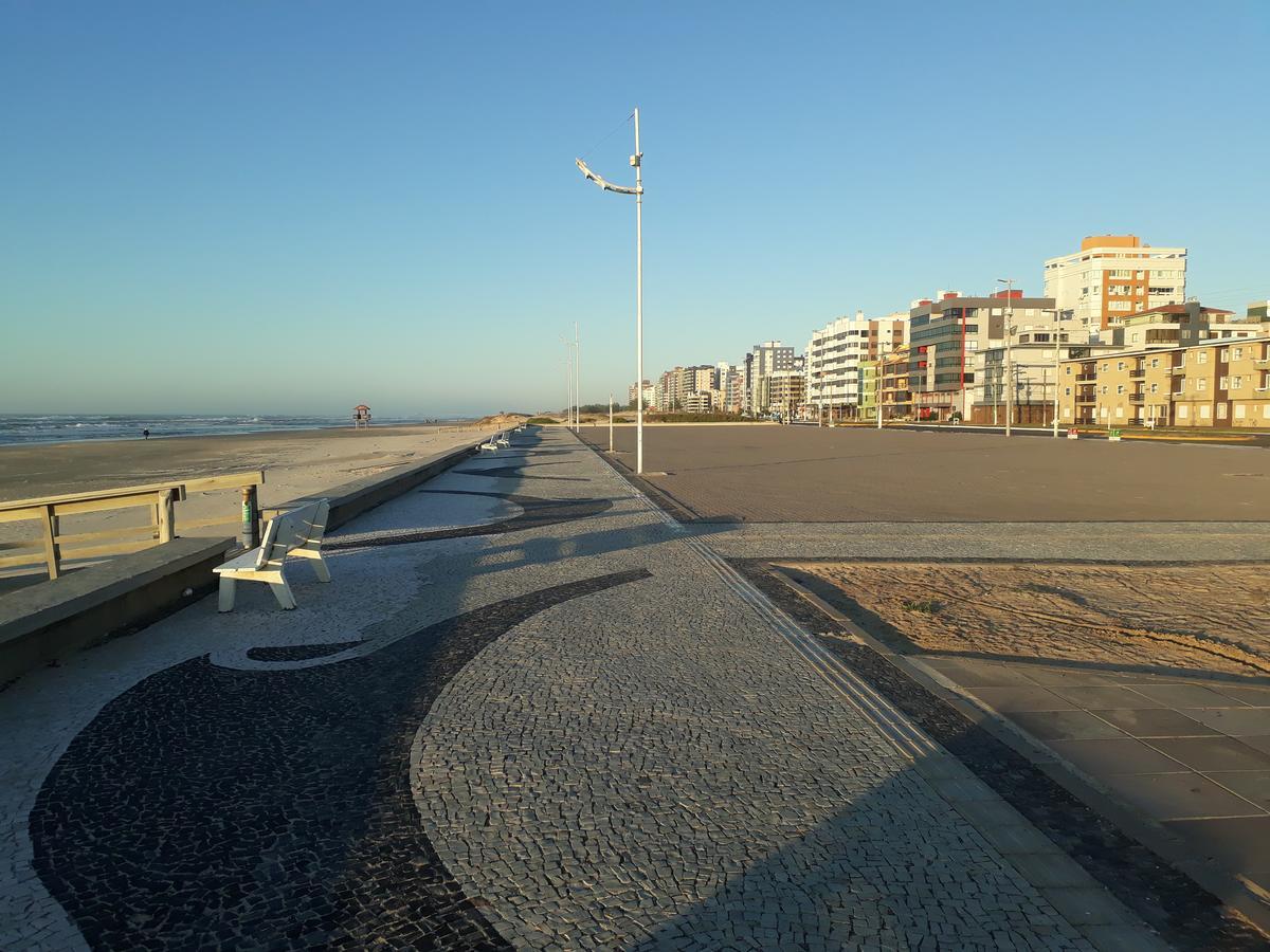 Edificio Longo Jk Kitinet Lejlighed Capão da Canoa Eksteriør billede